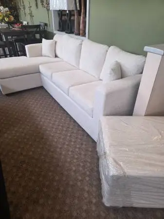 Sectional with free ottoman