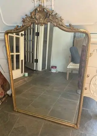 BEAUTIFUL HIGH END BEAUTRY MIRROR - BALLARD DESIGNS - RETAILS FOR $449