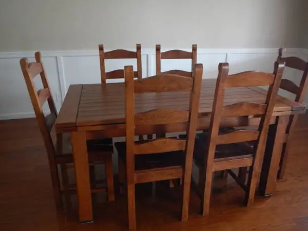 DINNING TABLE