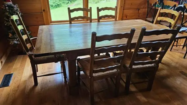 Amish built oak table