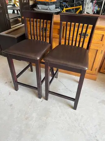 Set of 2 Barstools