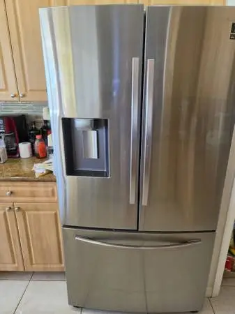Samsung French Door Refrigerator  like new all working