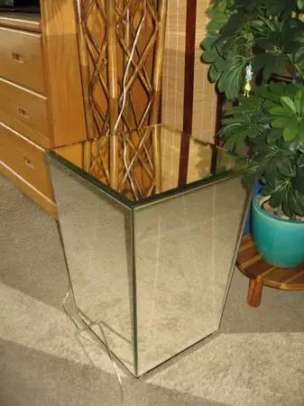 $309 Retail, High Quality Beveled Mirrored Plant Stand