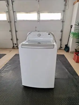 LG top loading laundry washer