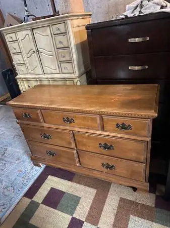 Dresser