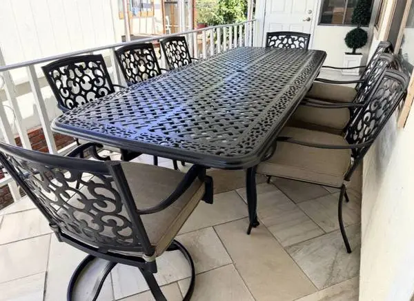 9pc Extendable Outdoor Patio Dining Table Set