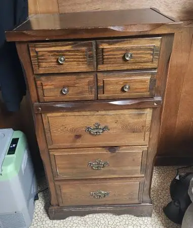 Small chest of drawers