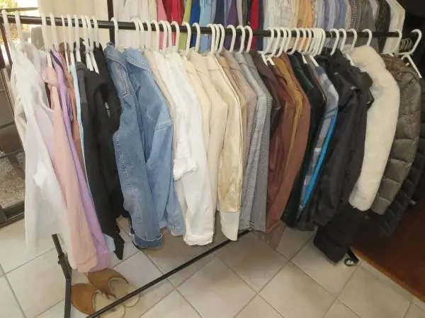 Rolling Metal Adjustable Height Clothing Rack new