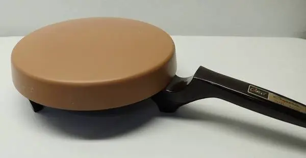 Vintage USA Made Oster Creperie