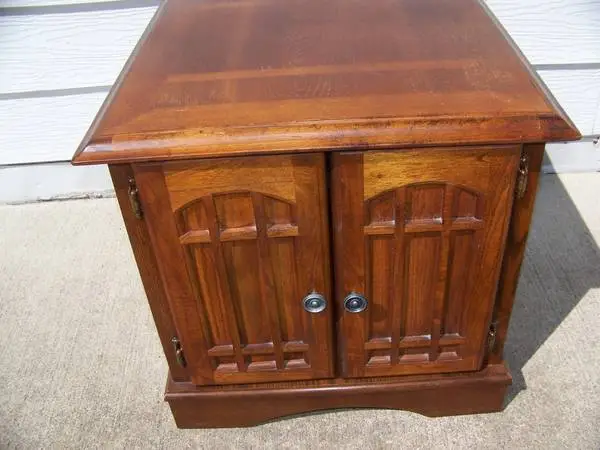 2 Door End Table