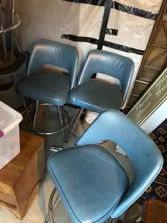 Breakfast Bar Stools Great for Home Bar 2 left