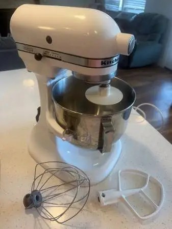 Kitchen aid hobart stand mixer $100 firm like new