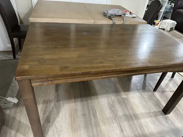 Dinning table with 6 chairs