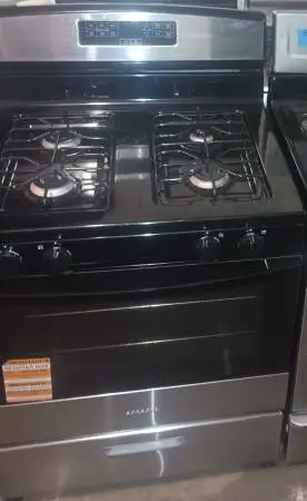 Like New Amana Gas Stove