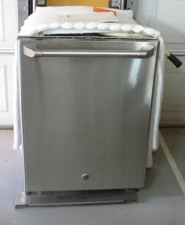GE CAFE DISHWASHER