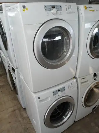 ★Kenmore stackable front load washer and dryer set