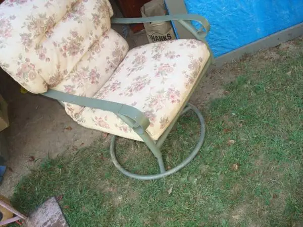 swivel patio chair,