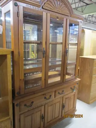 Decorative Lighted Wood Hutch #3900