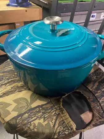 Dutch over cast enameled finish new