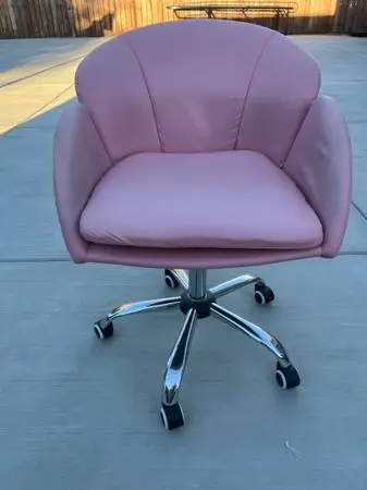 Miscellaneous furniture items