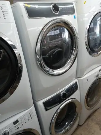 ★Electrolux stackable front load washer and dryer set