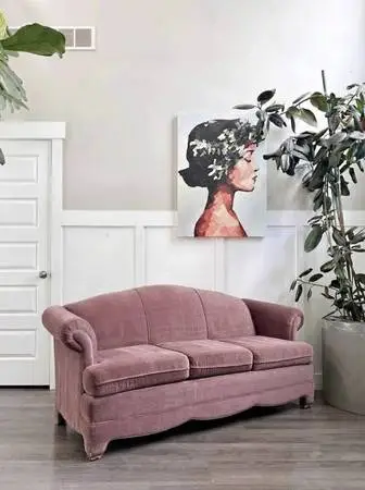 Vintage Mid Century Hollywood Regency Mauve Velvet 3-Seater Sofa Couch
