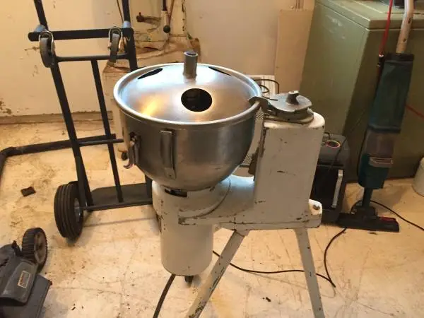 Hobart 15 QT Vertical Cutter Mixer (VCM)