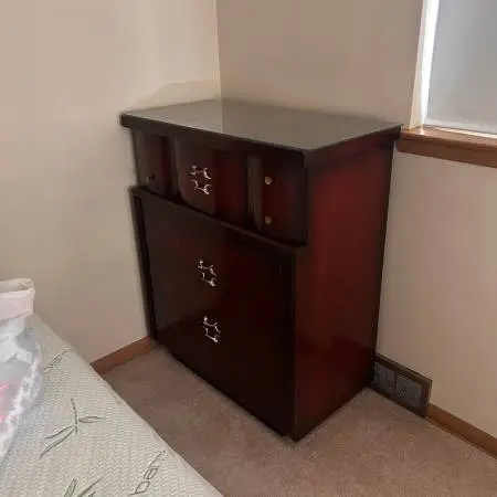 Dresser and mirrors