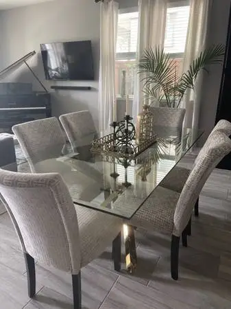Dinning table