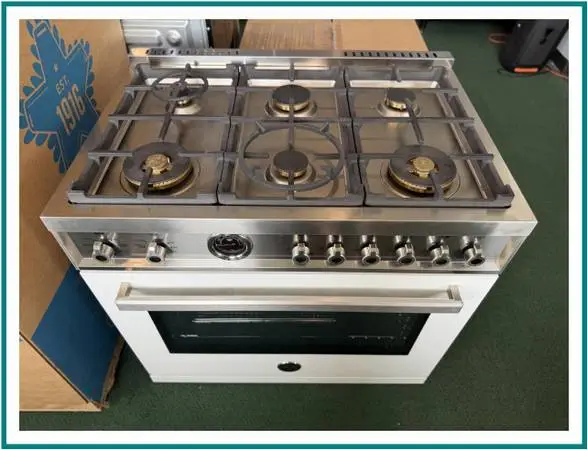 Bertazzoni – 36″ Professional Series range Gas oven Natursl Gas-Wh