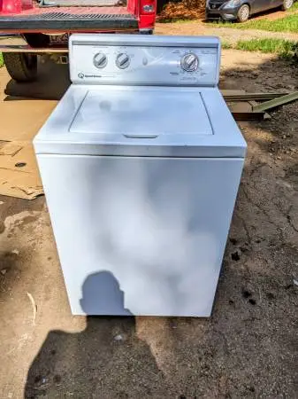 10 yr. old Speed Queen heavy duty commercial washer
