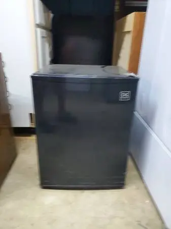 Small Dorm Size Refrigerator