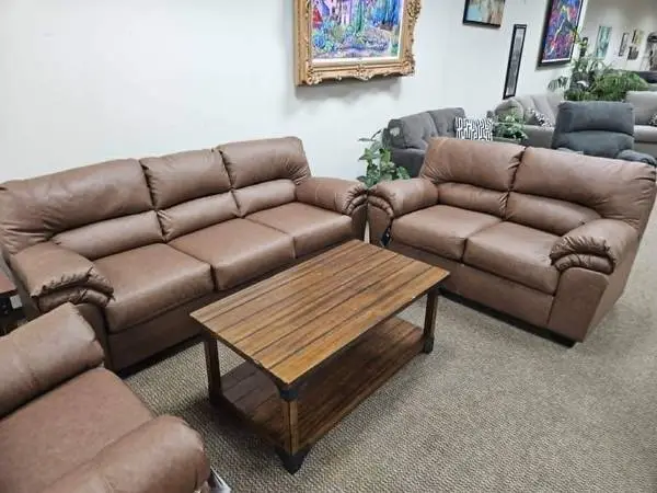 New Sofa/Loveseat Set