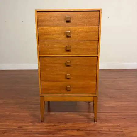 7 DIFFERENT Dressers, Chest of Drawers, Mid Century, Vintage