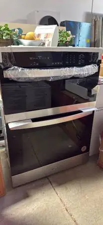 New Whirlpool 30” Self-cleaning Microwave Wall Oven Combo ( Stainless Steel )