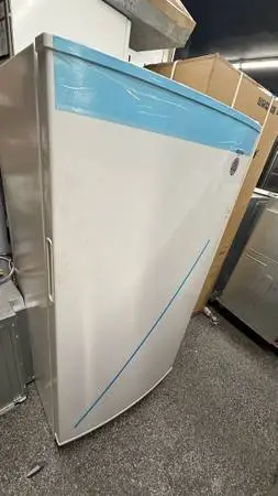 WHIRLPOOL FREEZER 16 CUBIC FEET