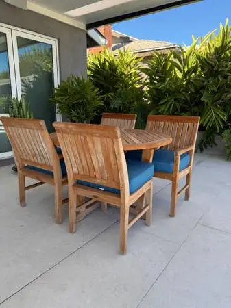 Entire set  solid wood teak LOOK 👀 👀 👀