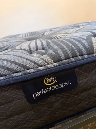 King Size Serta Perfect Sleeper