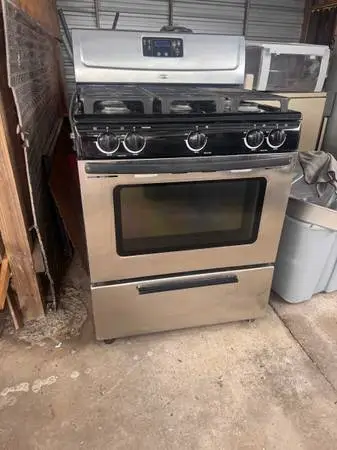 Gas and Electric stove