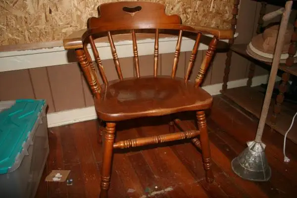 Captains chair