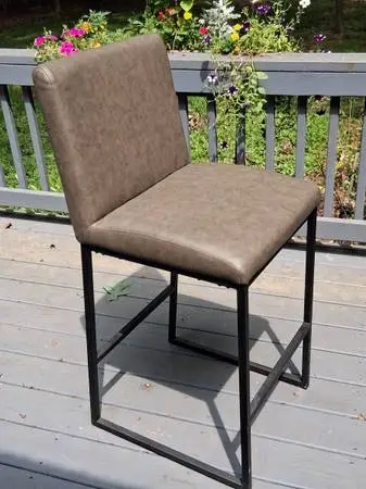 2 Bar Stools