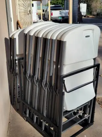 Folding chairs and storage cart excellent condition