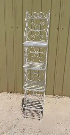 VINTAGE INDOOR/OUTDOOR KITCHEN/TOWEL/PLANT RACK/SHELF