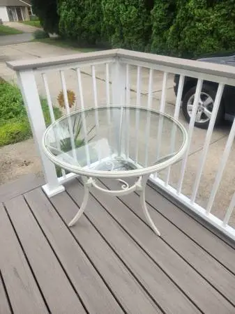 Smaller size patio table (Madison-West)