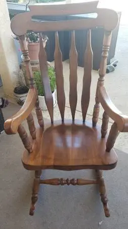 Rocking chair - Antique solid wood
