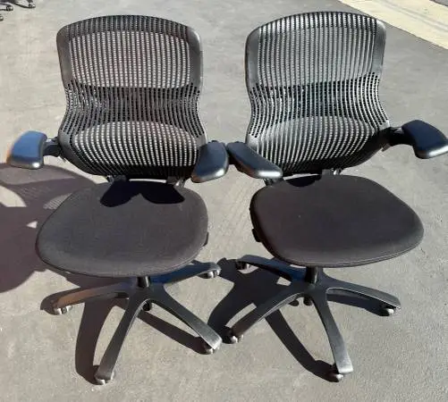 HUGE LOT OF KNOLL GENERATION CHAIRS ON SALE