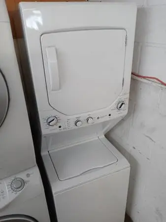 ★GE 24 unitized washer and dryer stack