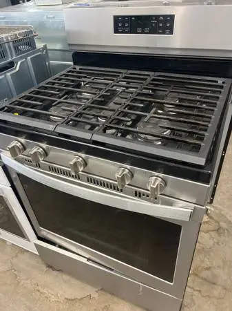 Whirlpool stainless steel gas stove