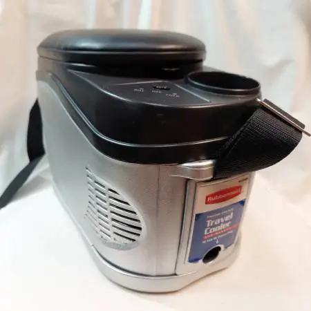 Rubbermaid Portable Refrigerator Warmer  Thermo-Electric Travel 12v