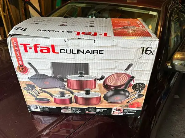 Culinaire 16-piece nonstick aluminum cookware set